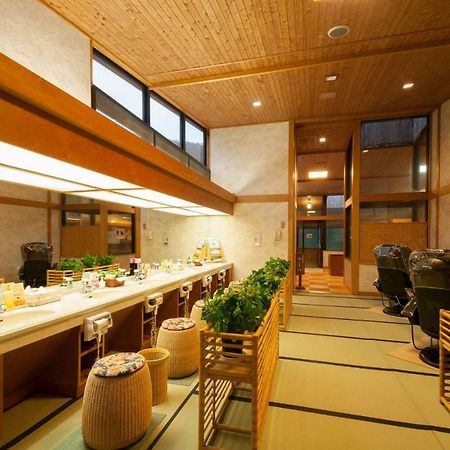 Okada Ryokan Warakutei Такаяма Екстер'єр фото