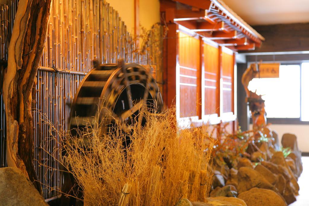 Okada Ryokan Warakutei Такаяма Екстер'єр фото