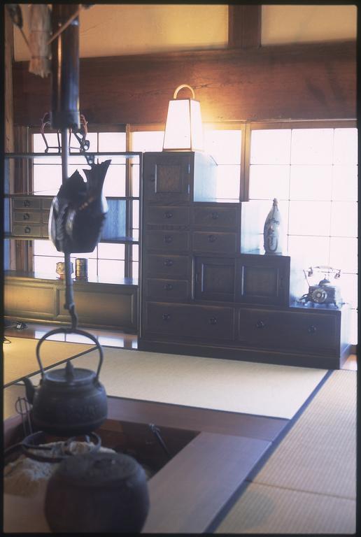 Okada Ryokan Warakutei Такаяма Екстер'єр фото