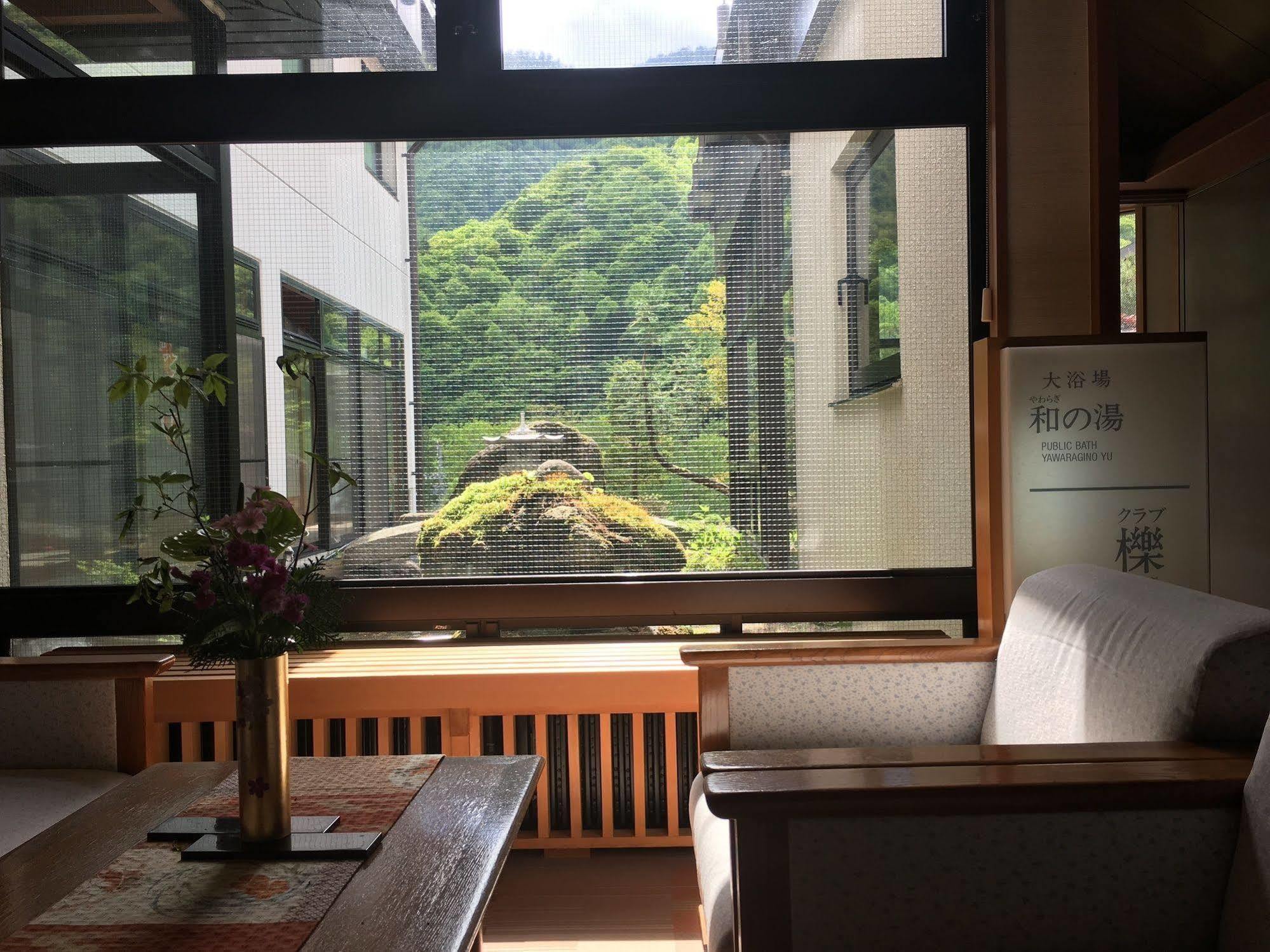Okada Ryokan Warakutei Такаяма Екстер'єр фото